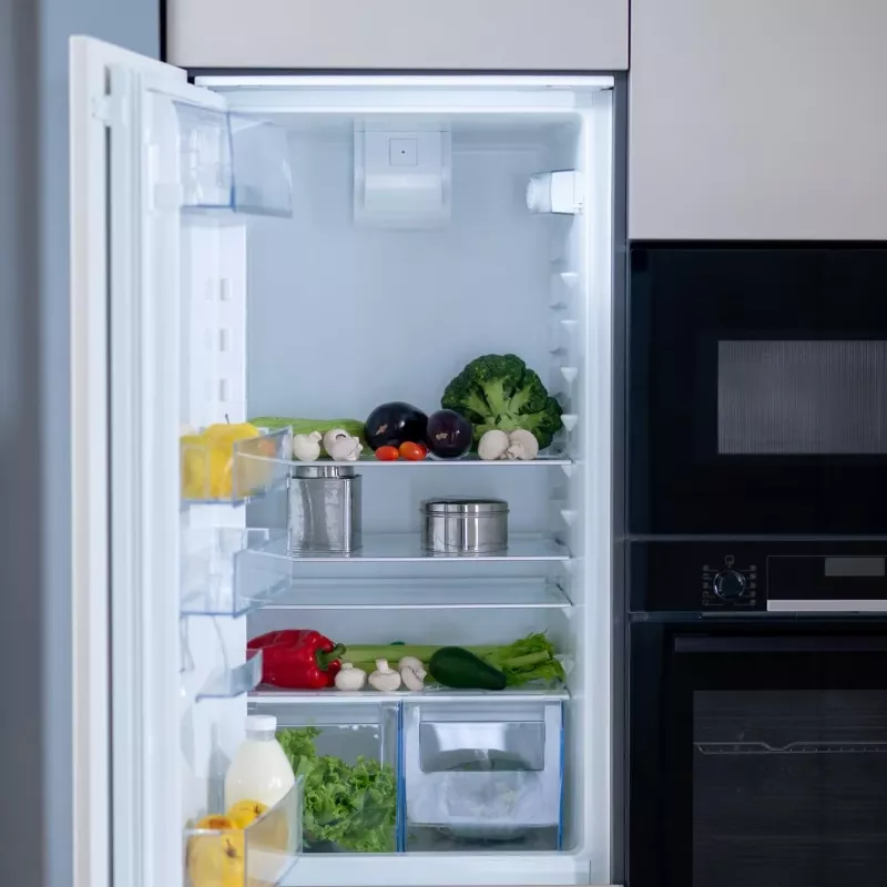 Heating & cooling, open fridge